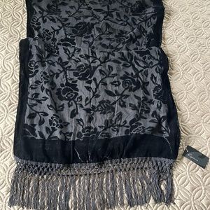 Cejon black burn-out velvet rayon/nylon scarf with fringe. NWT❣️